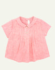 Short-sleeved red shirt