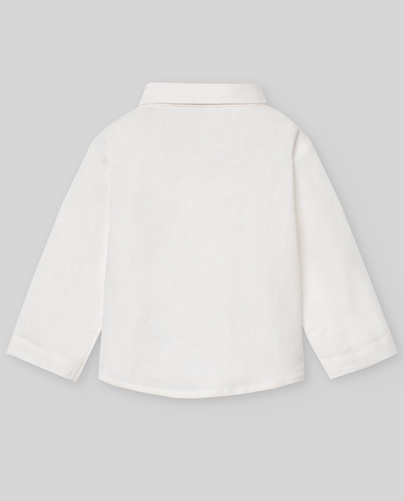 Long-sleeved shirt with a shirt collar