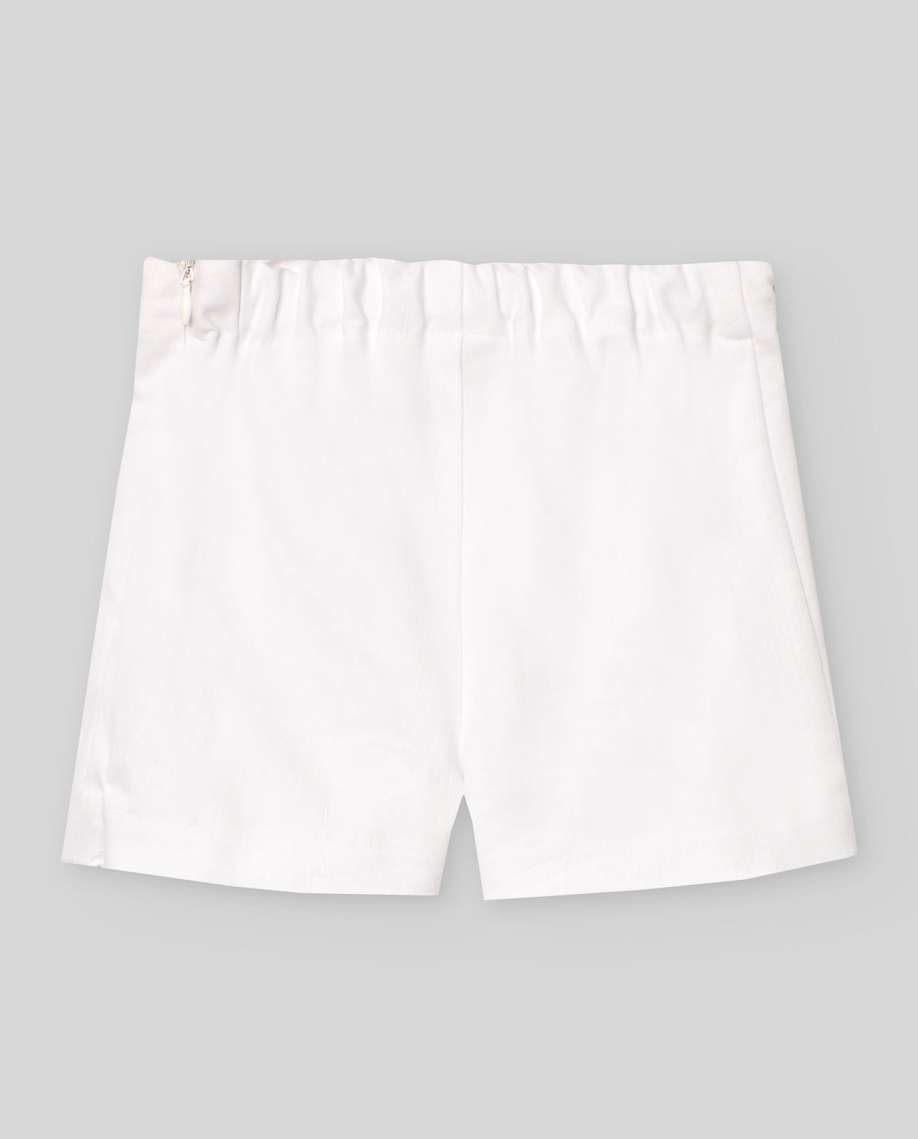 Girls’ shorts in canvas fabric