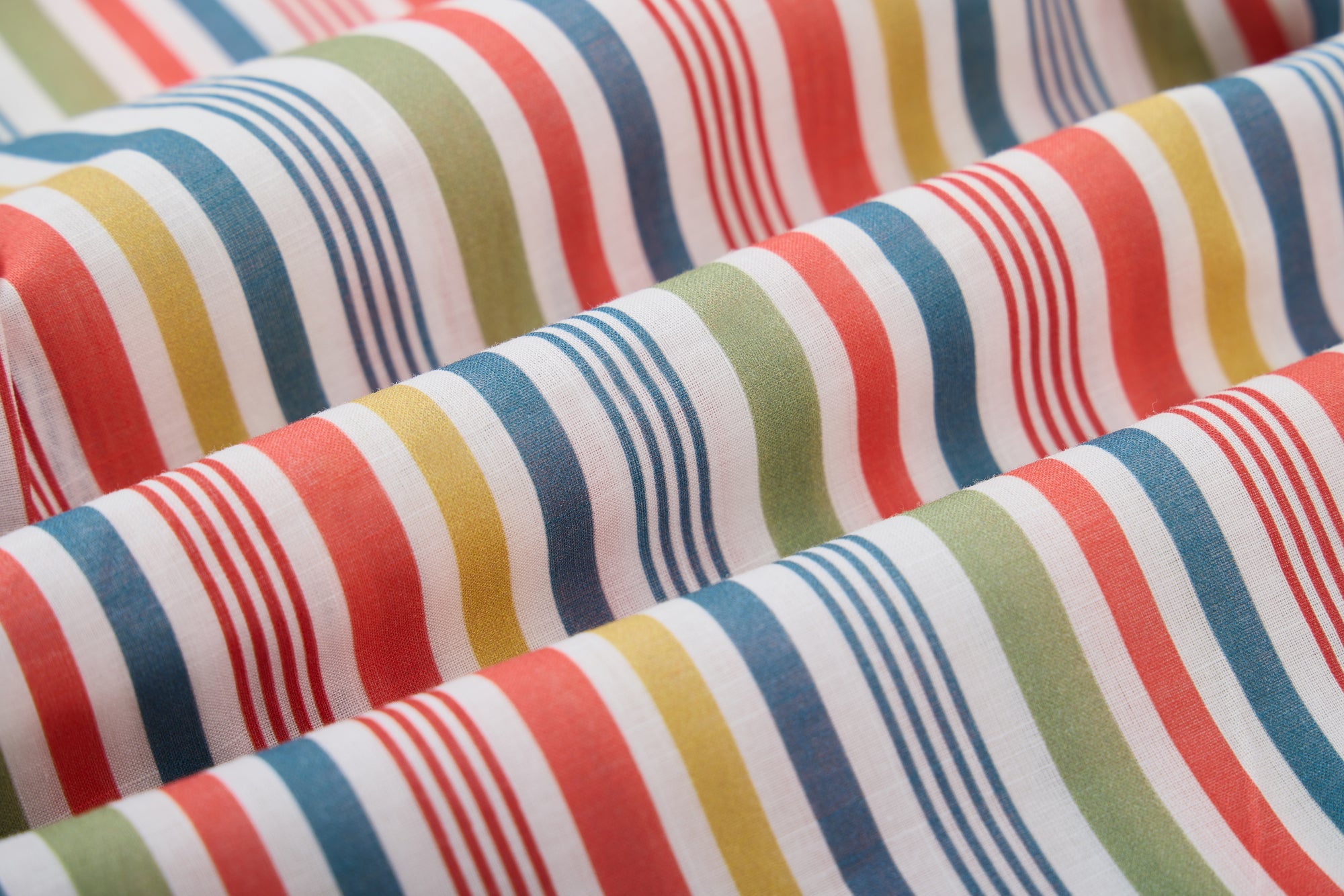 Colorful vertical striped shirt with Mao collar