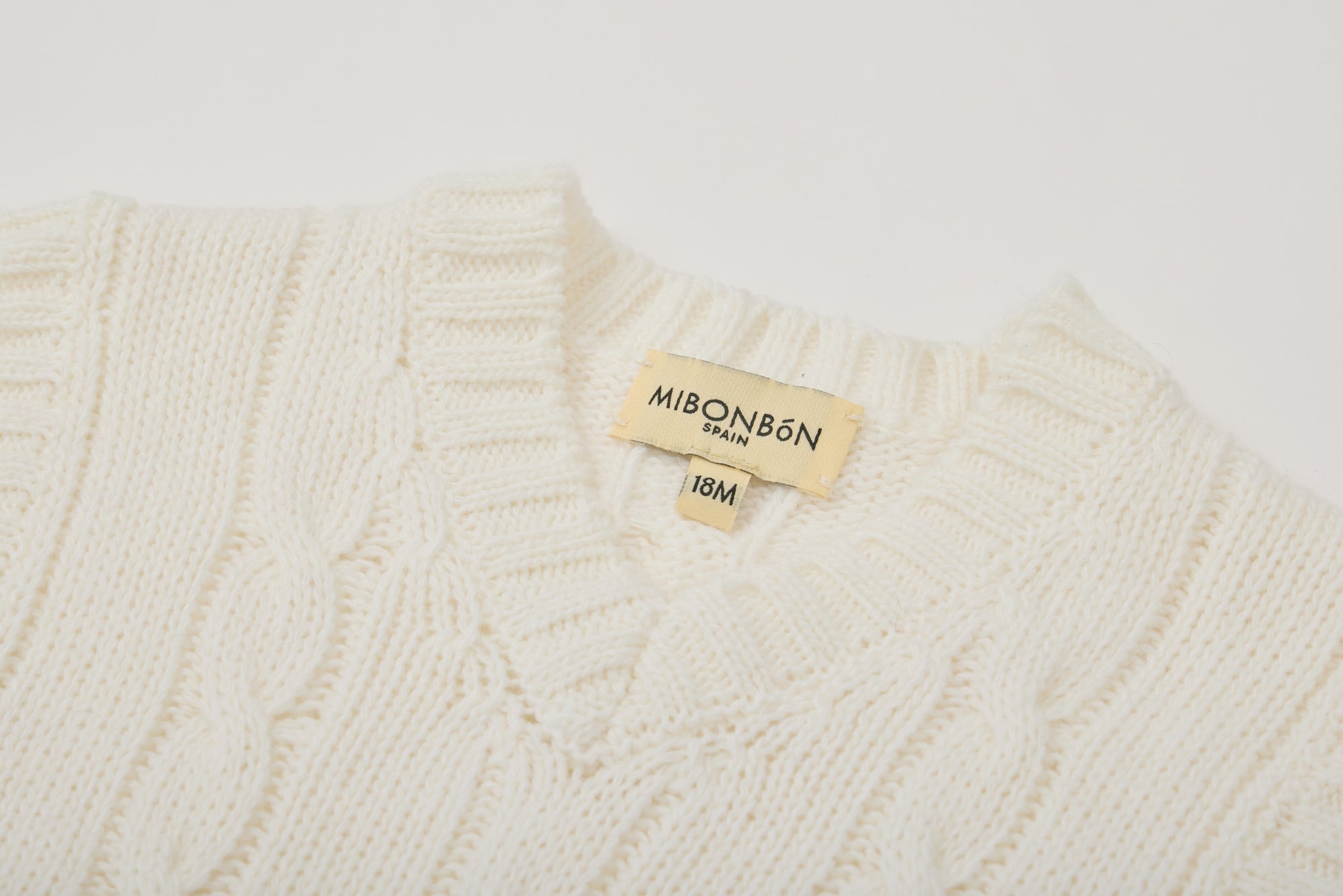 Knitted White Vest  MIBONBóN