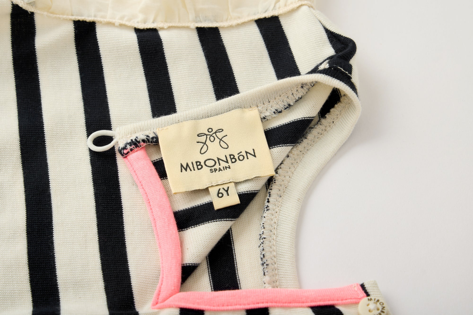 Sleeveless striped t-shirt for girls