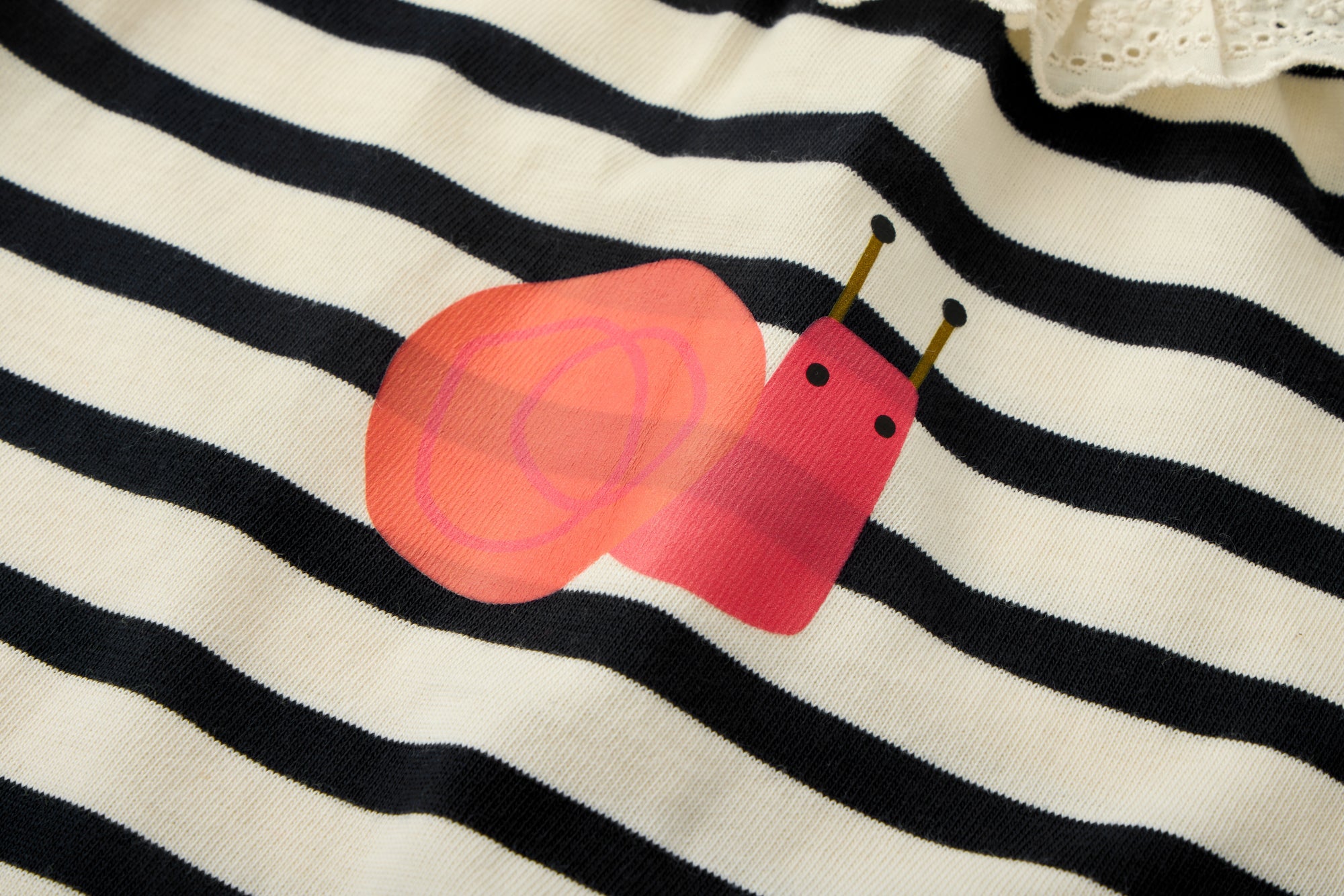 Sleeveless striped t-shirt for babies