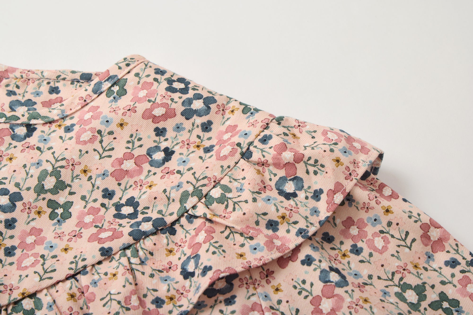 Floral pink blouse long sleeve