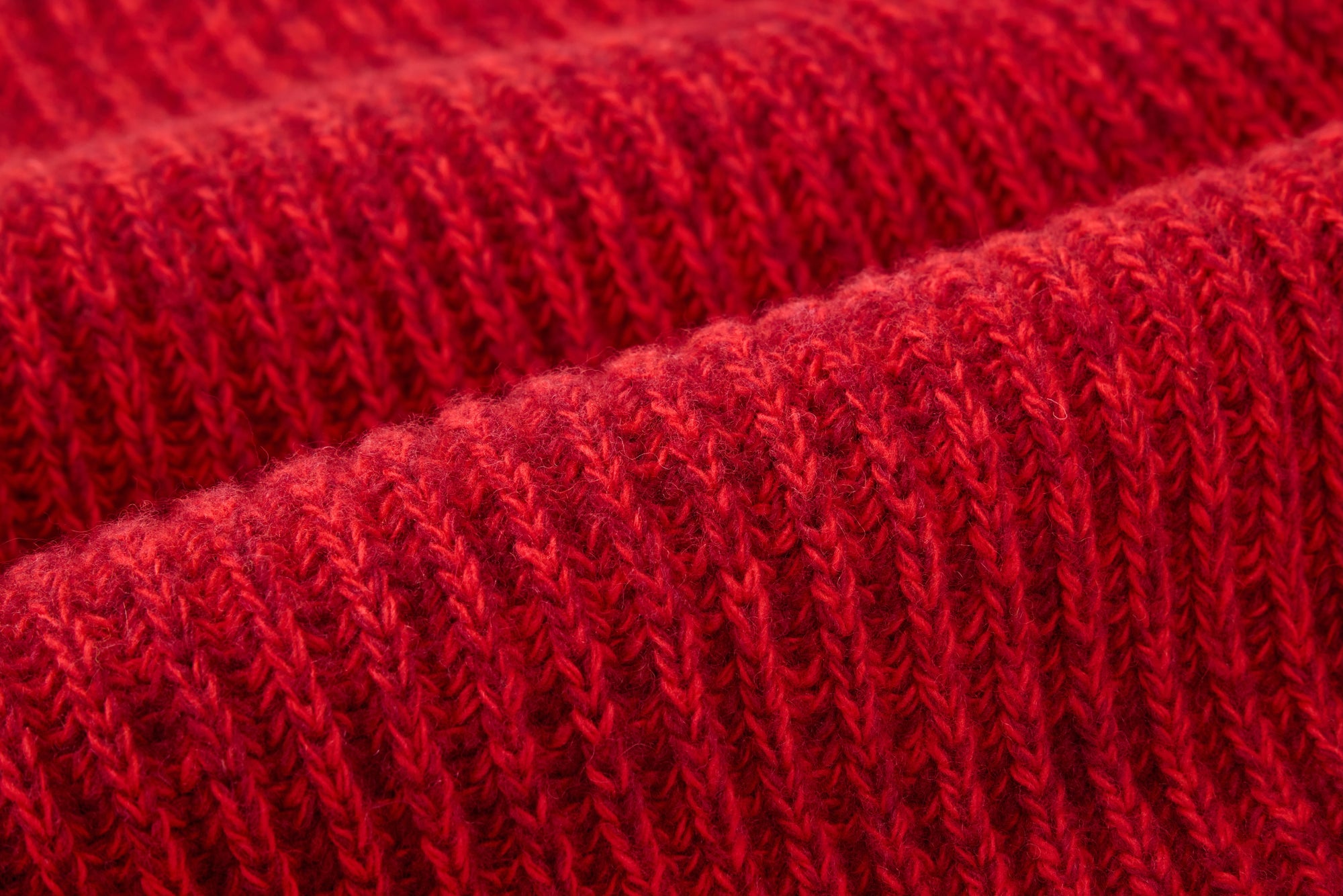 Red knitted sweater from MIBONBON