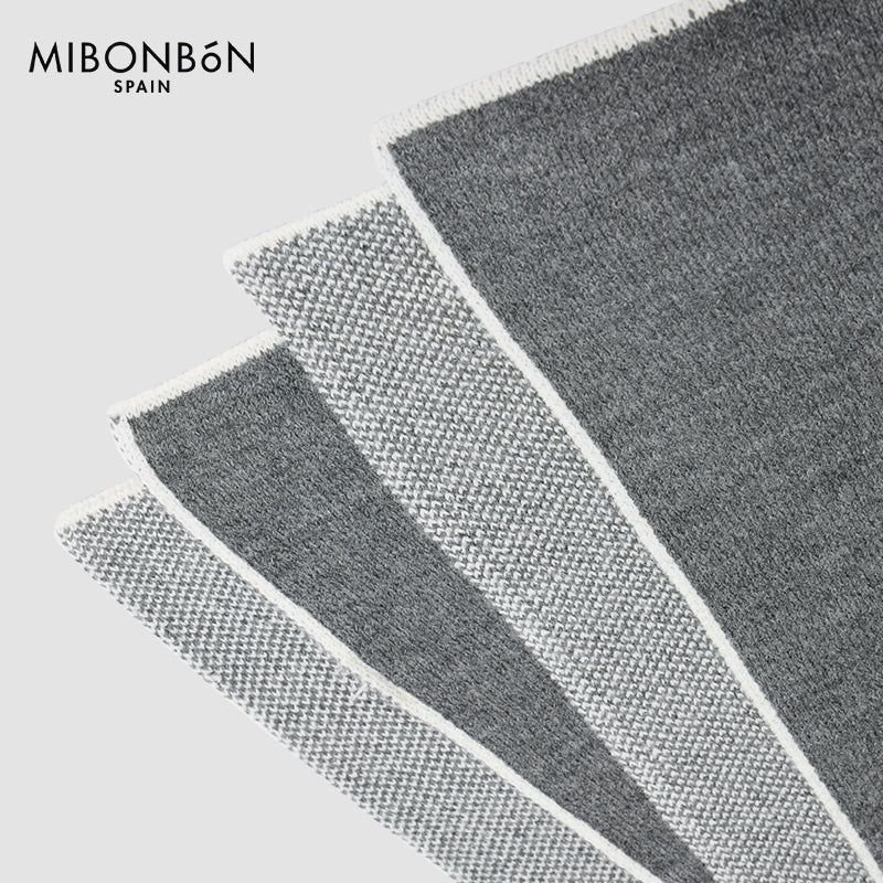 Grey MIBONBóN Shawl