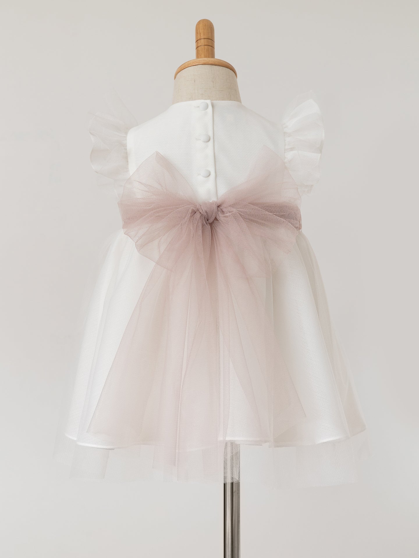 White Tulle Dress for Special Occasions with tulle belt