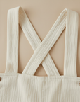 Cross-back straps detail